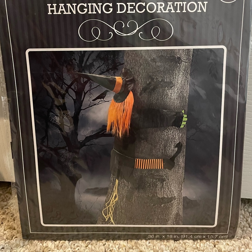 Halloween 36x18” Witch Hanging On a Tree Outdoor Decorative Accent NWT - Picture 7 of 9